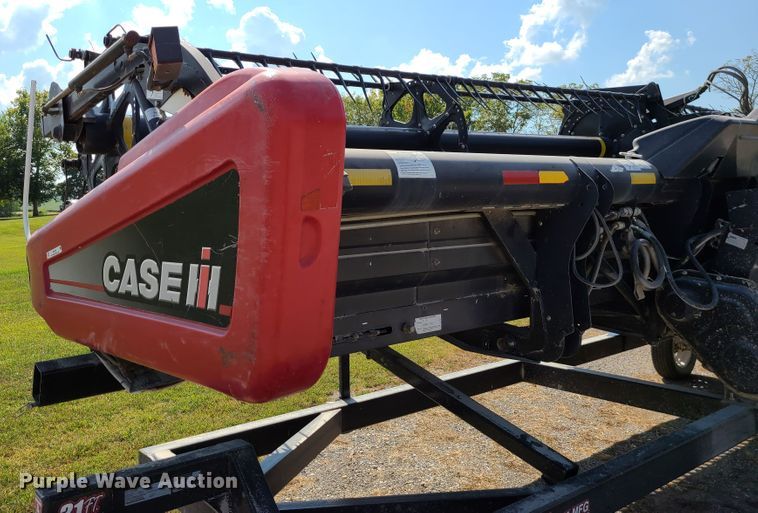 image for item IQ9246 2009 Case IH 2162  draper head