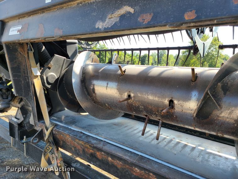 image for item IQ9246 2009 Case IH 2162  draper head