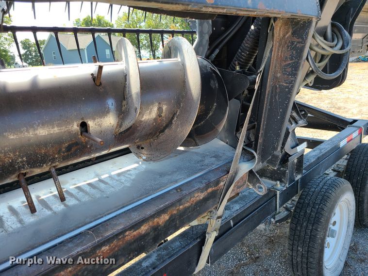 image for item IQ9246 2009 Case IH 2162  draper head