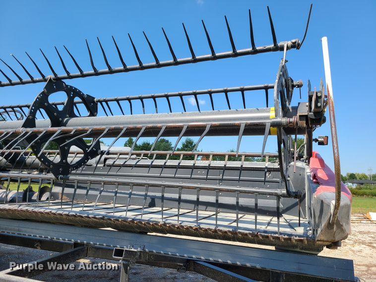 image for item IQ9246 2009 Case IH 2162  draper head