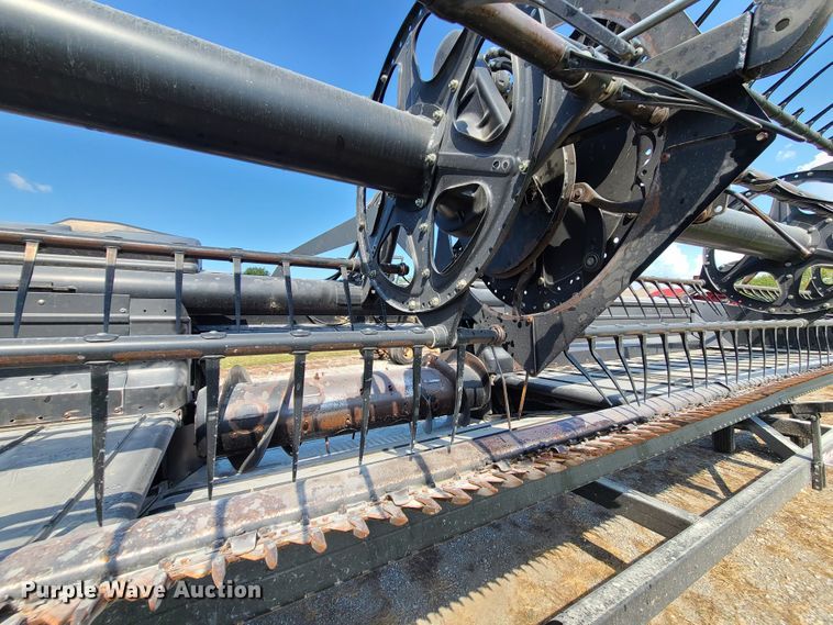 image for item IQ9246 2009 Case IH 2162  draper head