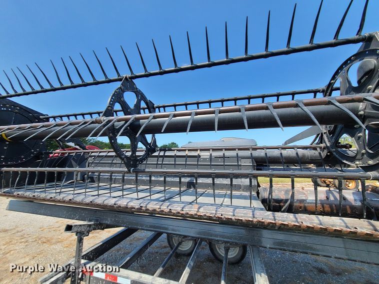 image for item IQ9246 2009 Case IH 2162  draper head
