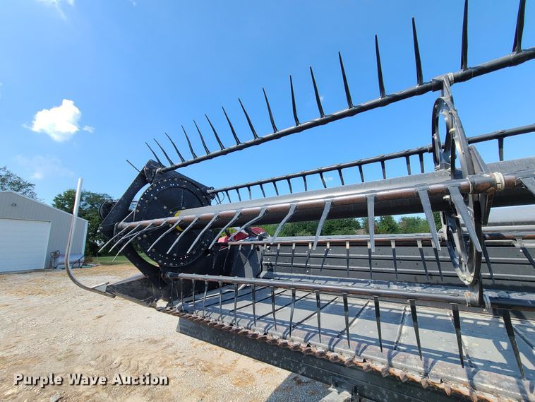 image for item IQ9246 2009 Case IH 2162  draper head