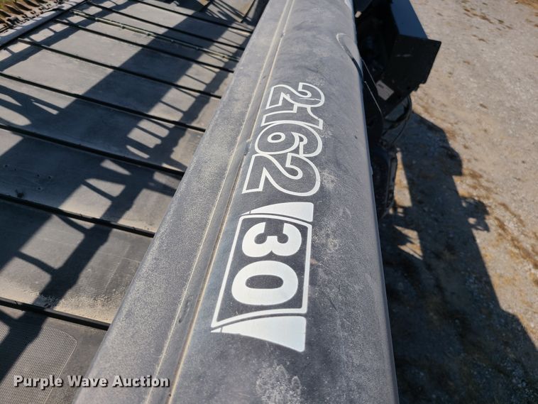 image for item IQ9246 2009 Case IH 2162  draper head