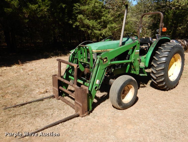 image for item IR9153 1996 John Deere 5400  tractor