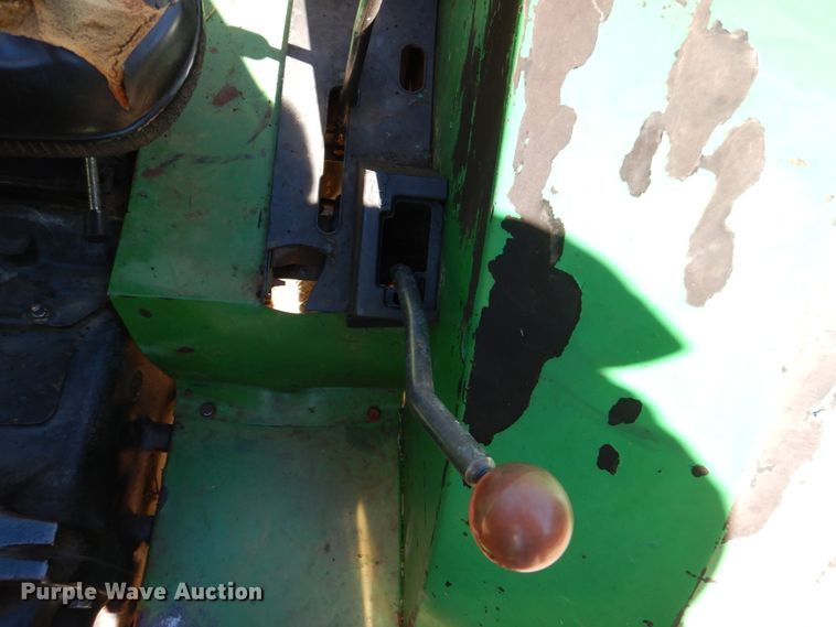 image for item IR9153 1996 John Deere 5400  tractor