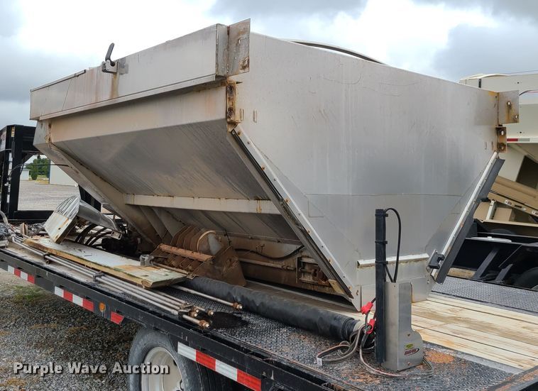 image for item JG9334 New Leader L4000G4  spreader bed