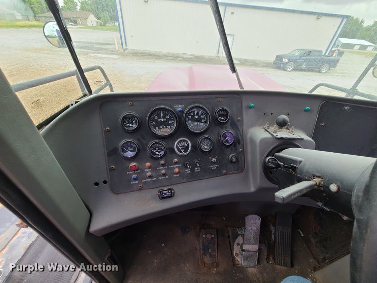 image for item JG9335 Case IH Titan SPX4300  applicator cab and chassis