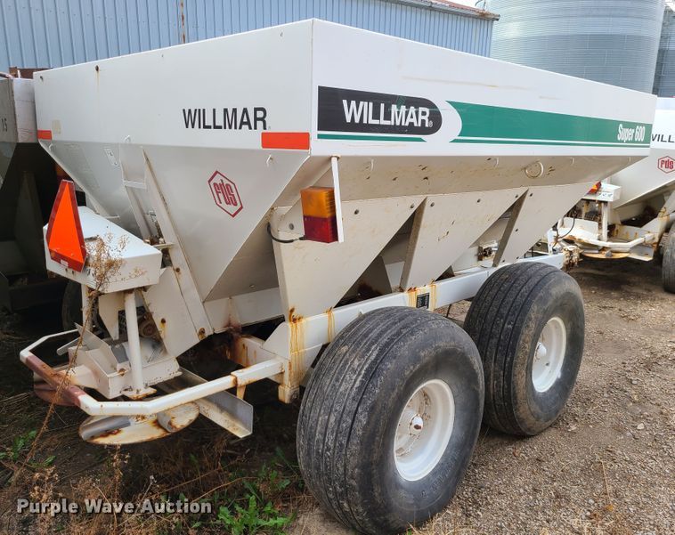 image for item JG9340 Willmar Super 600  spreader