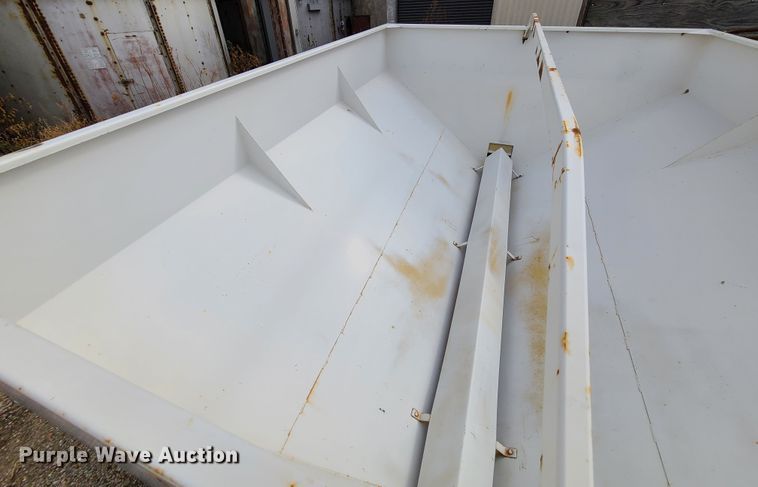 image for item JG9340 Willmar Super 600  spreader