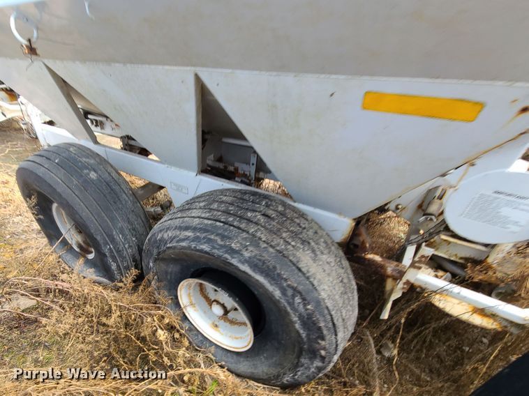 image for item JG9341 Willmar Super 600  spreader