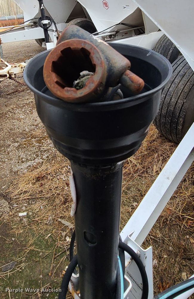 image for item JG9341 Willmar Super 600  spreader