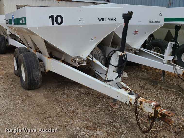 image for item JG9342 Willmar Super 600  spreader