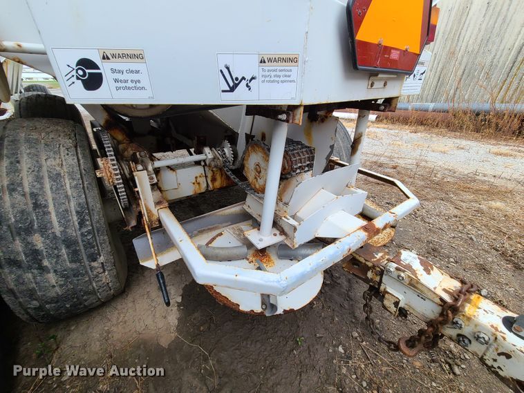 image for item JG9342 Willmar Super 600  spreader