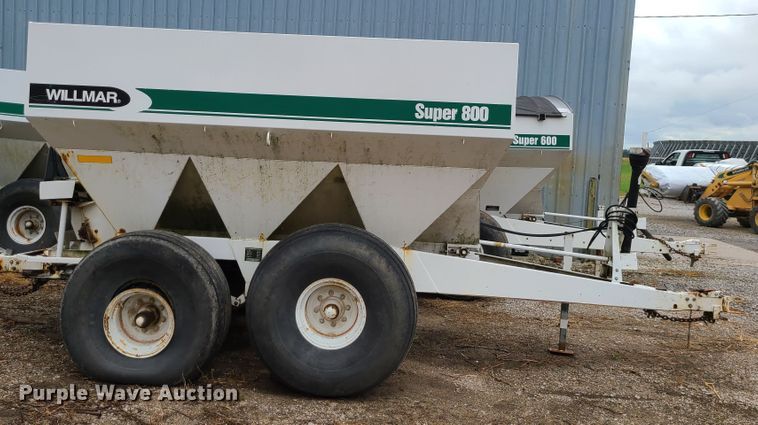image for item JG9343 Willmar Super 600  spreader