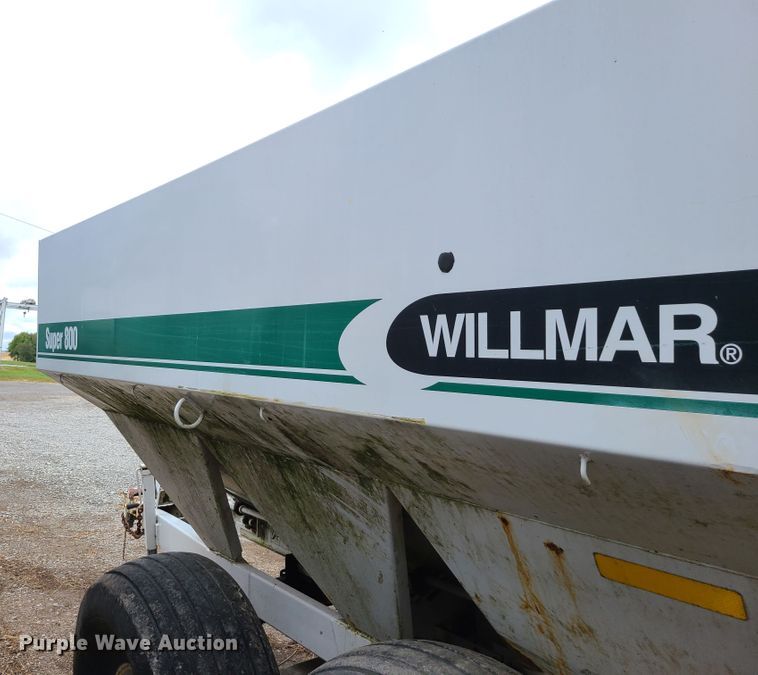 image for item JG9343 Willmar Super 600  spreader