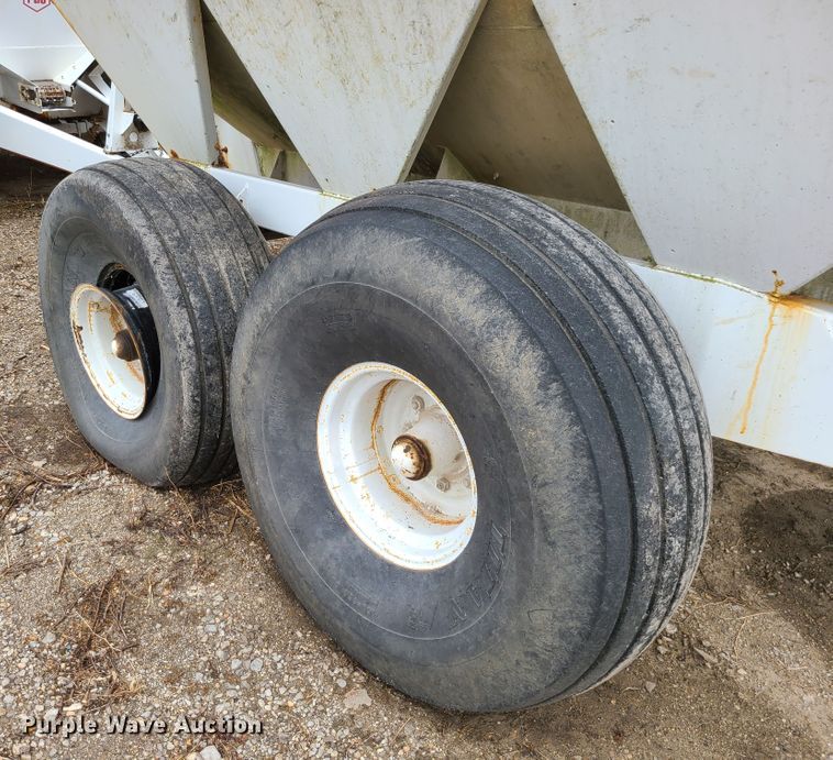 image for item JG9343 Willmar Super 600  spreader