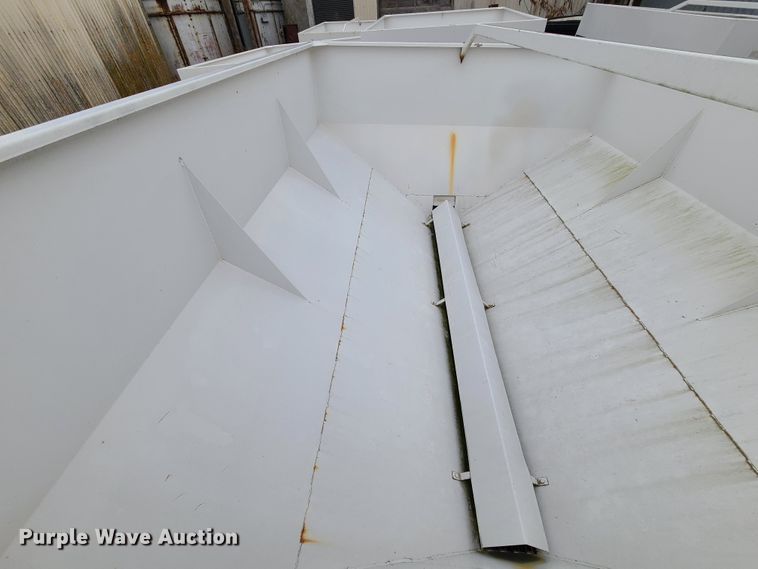 image for item JG9343 Willmar Super 600  spreader