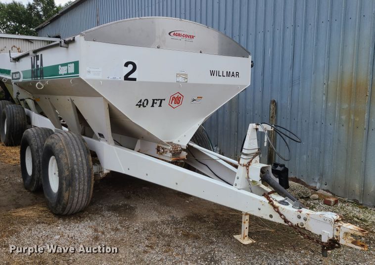 image for item JG9344 Willmar Super 600  spreader