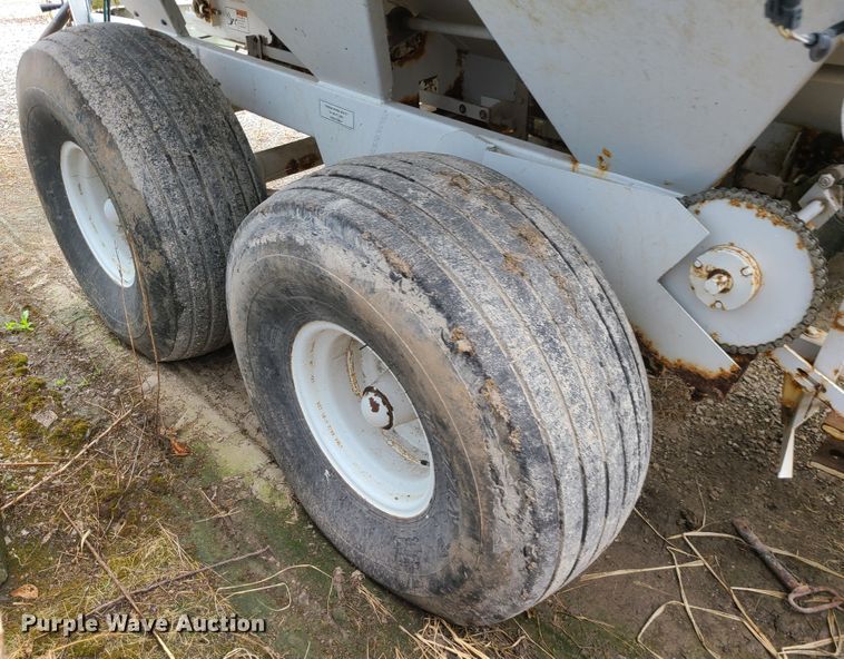 image for item JG9344 Willmar Super 600  spreader