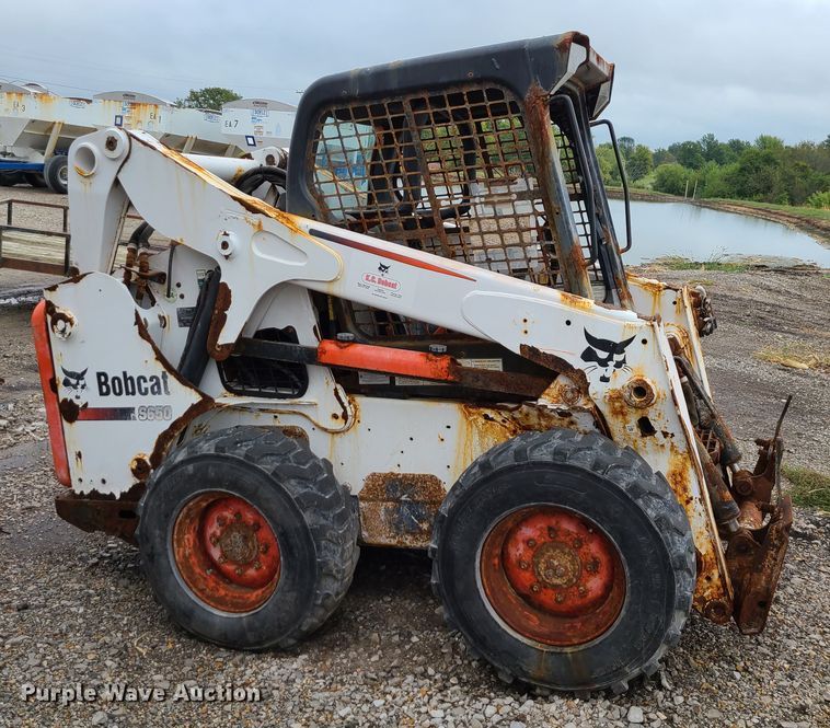 image for item JG9347 2012 Bobcat S650  skid steer loader