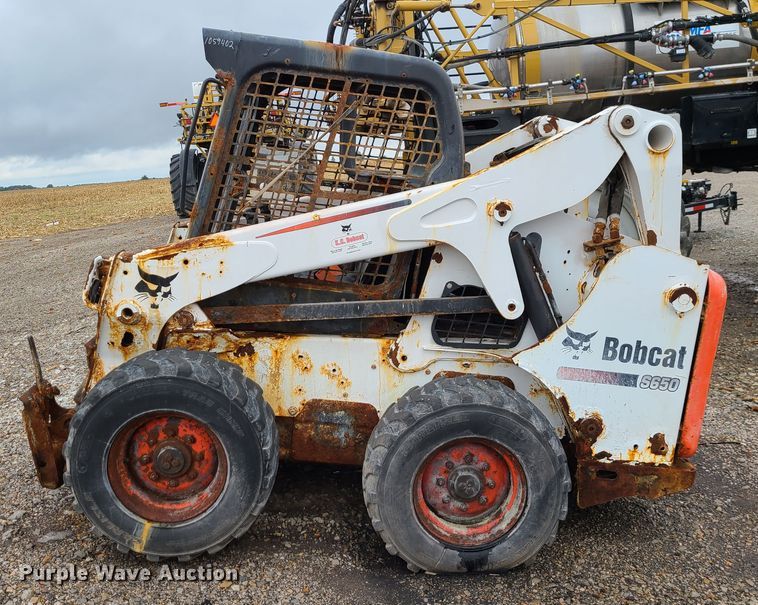 image for item JG9347 2012 Bobcat S650  skid steer loader