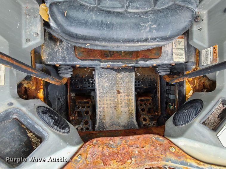 image for item JG9347 2012 Bobcat S650  skid steer loader