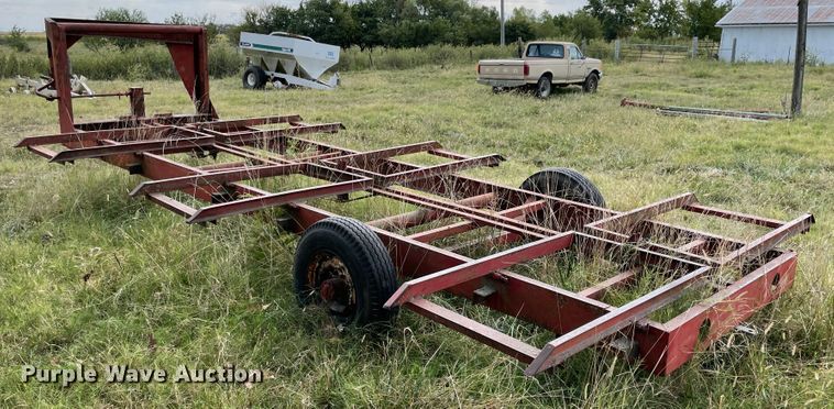 image for item JQ9518 Hay bale trailer