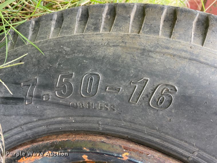 image for item JQ9518 Hay bale trailer