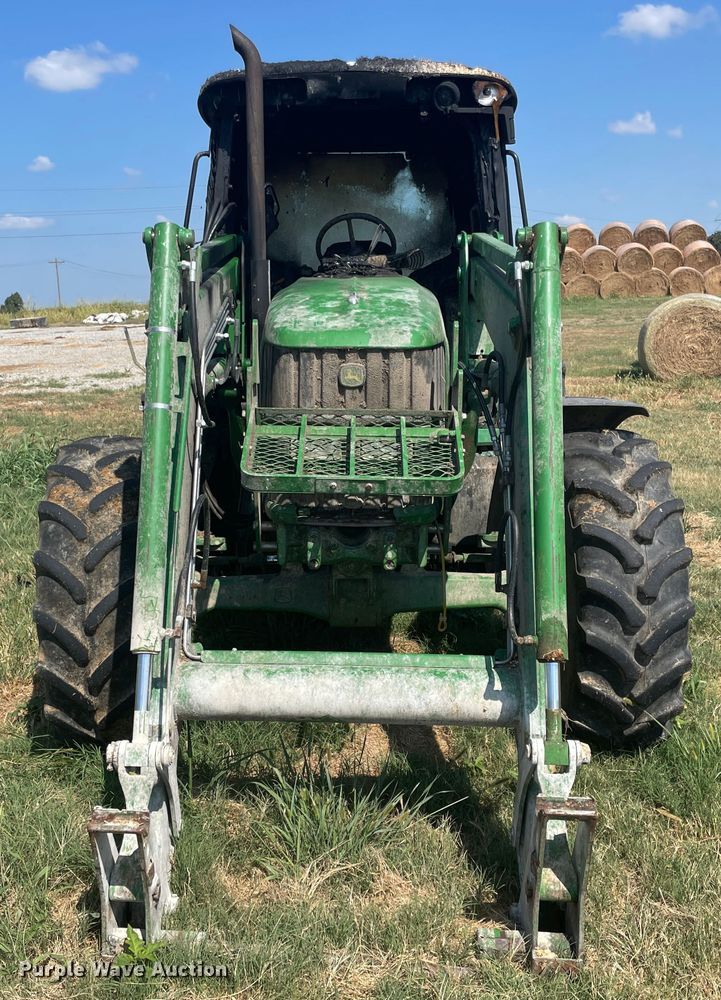 image for item JQ9528 2011 John Deere 6430  tractor