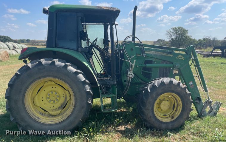 image for item JQ9528 2011 John Deere 6430  tractor