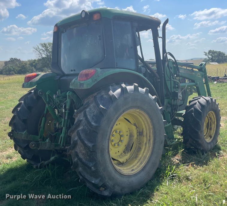 image for item JQ9528 2011 John Deere 6430  tractor