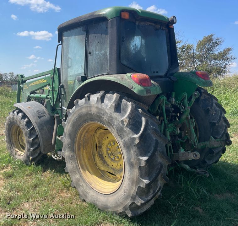 image for item JQ9528 2011 John Deere 6430  tractor
