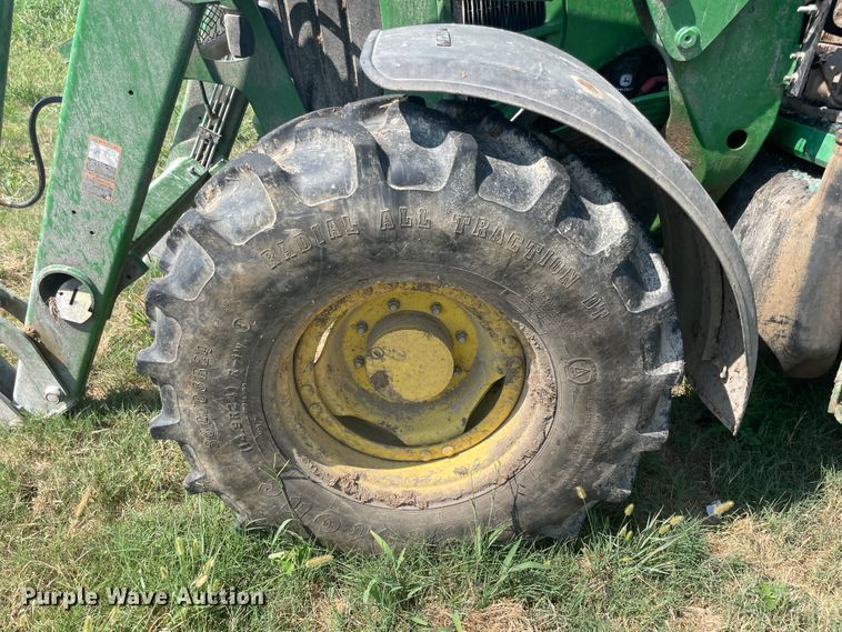 image for item JQ9528 2011 John Deere 6430  tractor