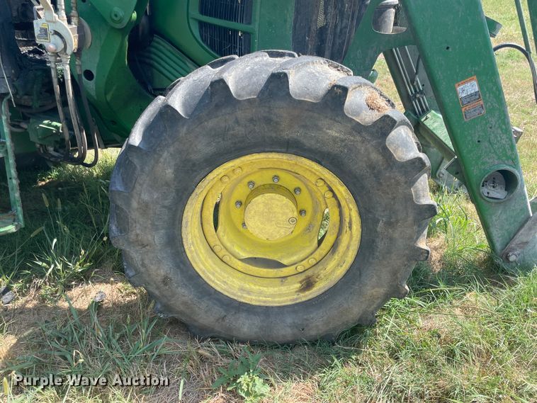 image for item JQ9528 2011 John Deere 6430  tractor