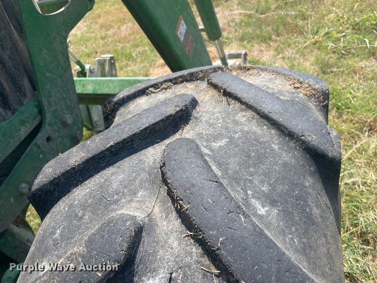 image for item JQ9528 2011 John Deere 6430  tractor