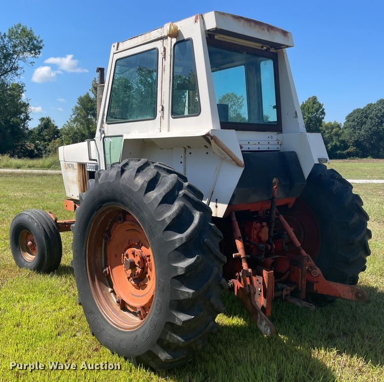 image for item JQ9556 1974 Case 1070  Agri-King tractor