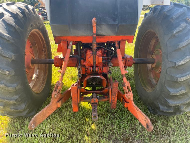 image for item JQ9556 1974 Case 1070  Agri-King tractor