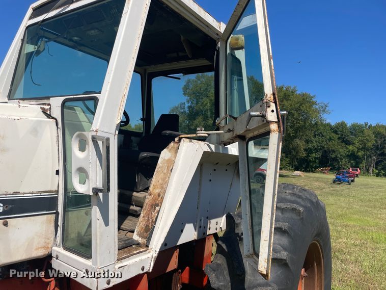 image for item JQ9556 1974 Case 1070  Agri-King tractor