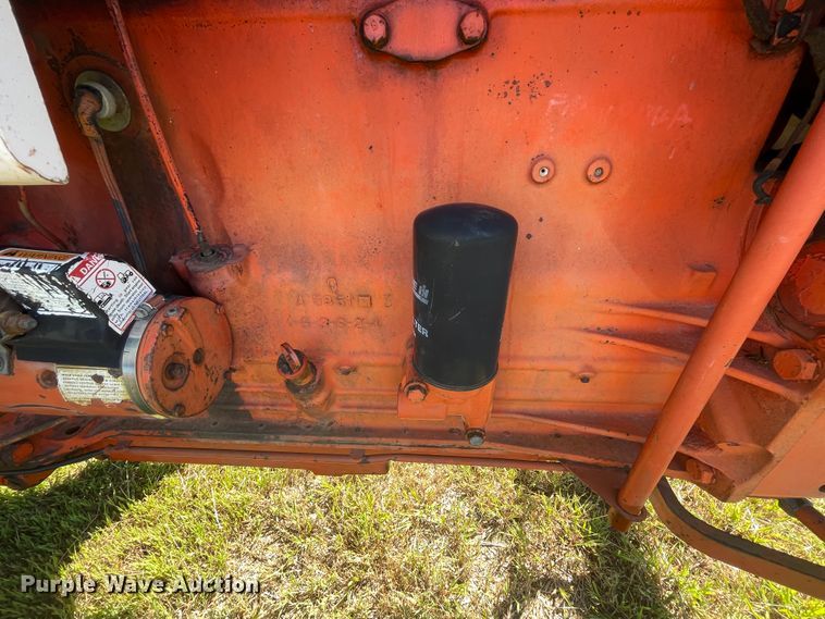 image for item JQ9556 1974 Case 1070  Agri-King tractor