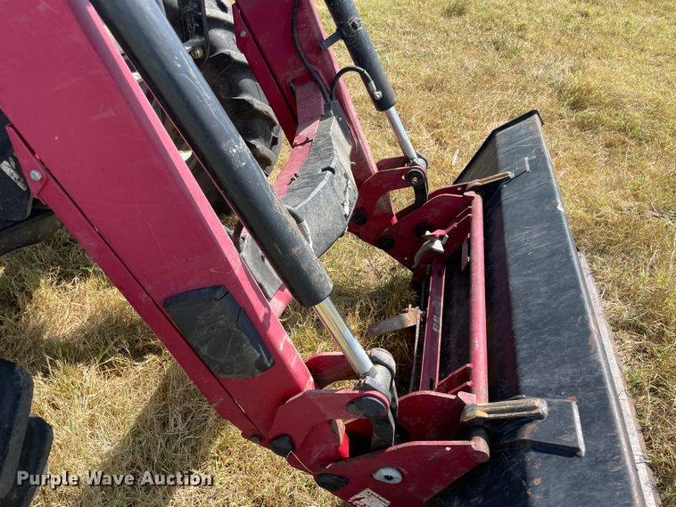 image for item JQ9570 2008 Case IH Farmall 105U  MFWD tractor