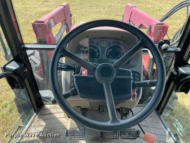 image for item JQ9570 2008 Case IH Farmall 105U  MFWD tractor