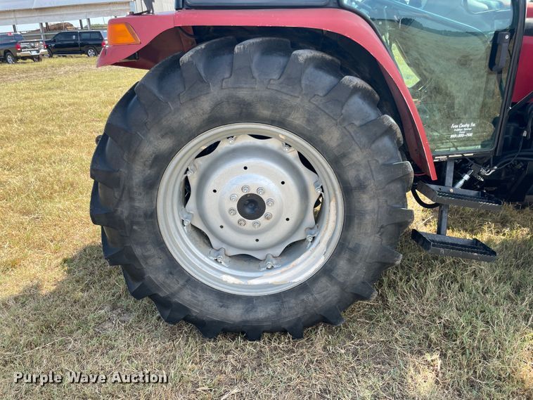 image for item JQ9570 2008 Case IH Farmall 105U  MFWD tractor