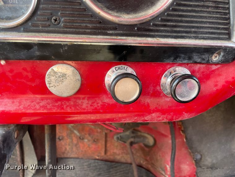 image for item JQ9571 1970 Ford F600  grain truck