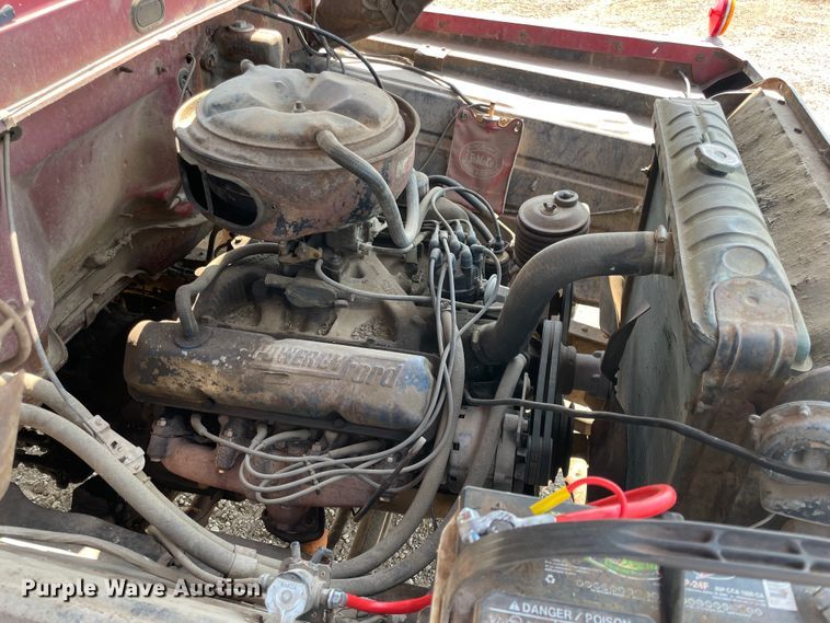 image for item JQ9571 1970 Ford F600  grain truck