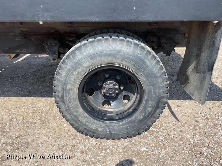 image for item JQ9571 1970 Ford F600  grain truck