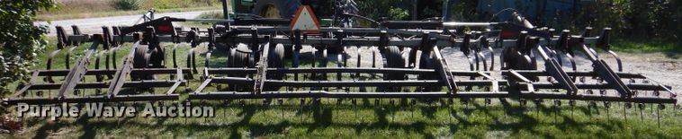 image for item KA9398 Hiniker 3300  field cultivator