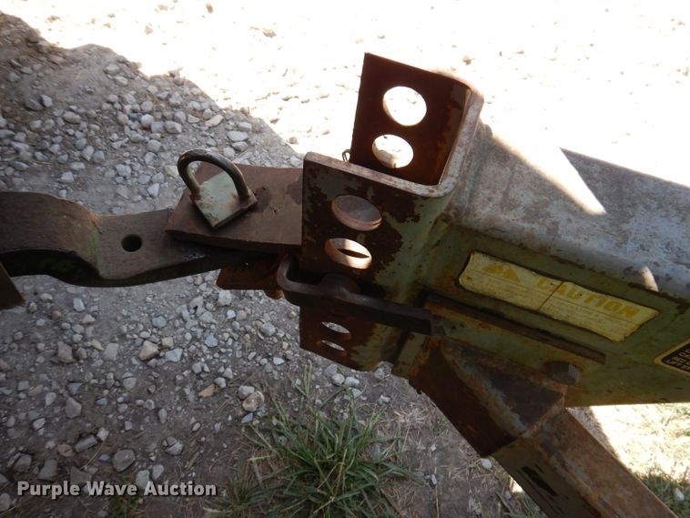 image for item KA9398 Hiniker 3300  field cultivator