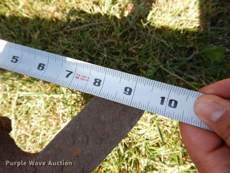 image for item KA9398 Hiniker 3300  field cultivator