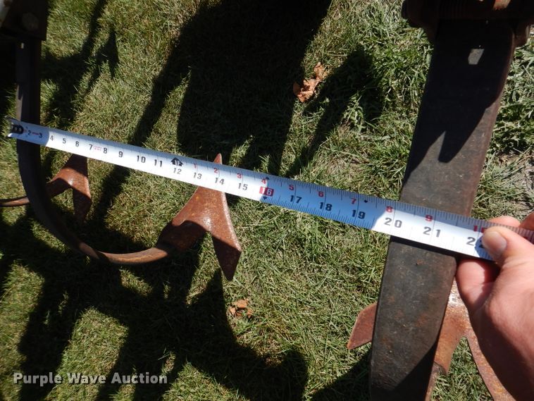 image for item KA9398 Hiniker 3300  field cultivator